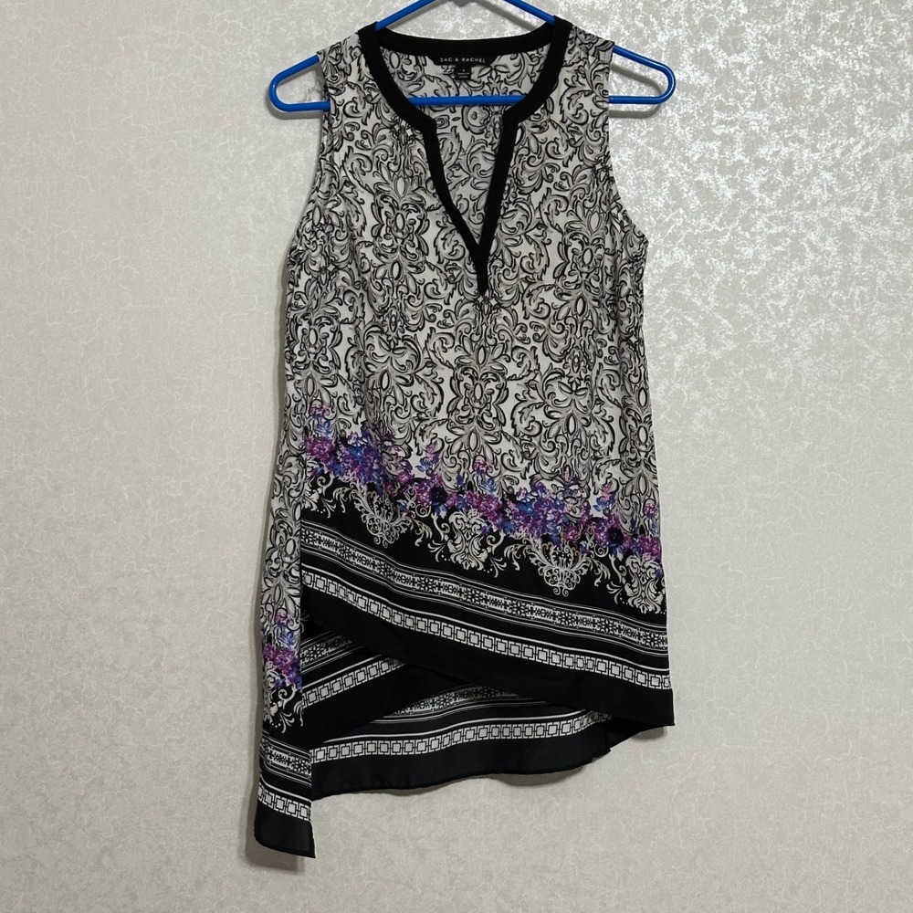 Zac & Rachel Asymmetrical Hem Sleeveless Blouse Damask Pattern V-Neck Top Size S